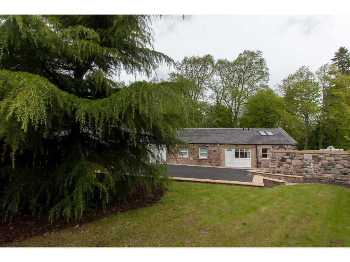 Historic Stone Built 4br For 8 W/parking *